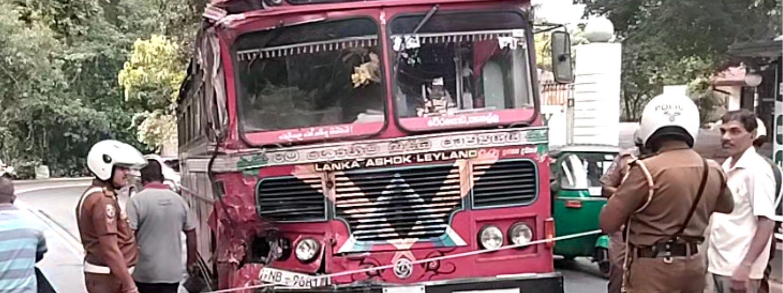 21 Injured from Bus Collision in Galigamuwa